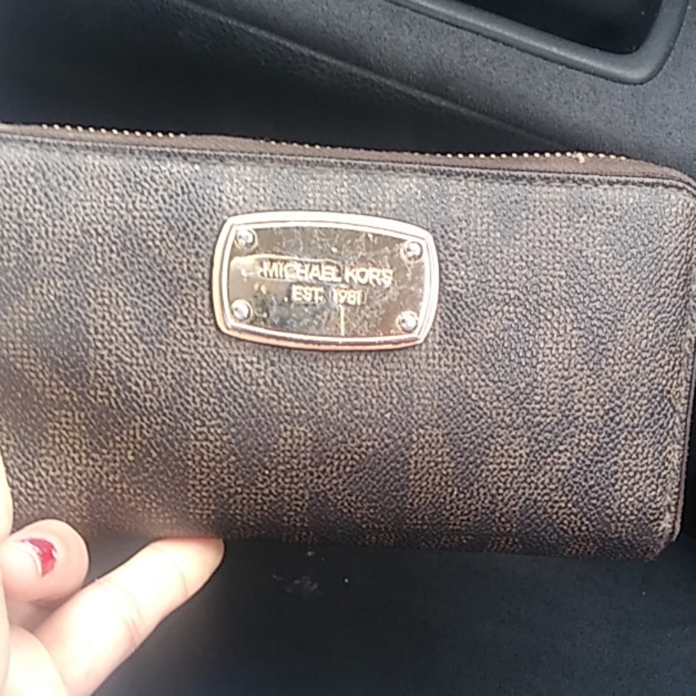 Michael kors wallet - Picture 1 of 2